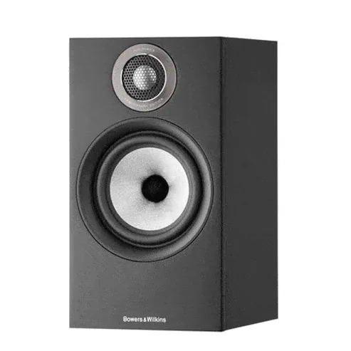 זוג רמקולי מדף Bowers & Wilkins 600 S2, בצבע שחור, מבט מלפנים