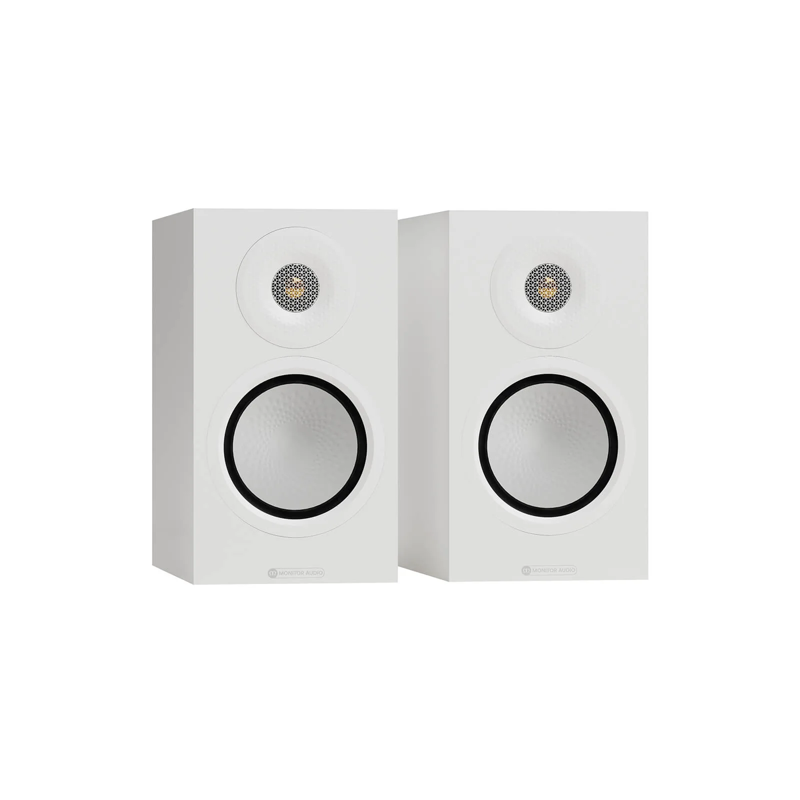 זוג רמקולי מדף Monitor Audio Silver 50 8G, מבט אלכסוני מלפנים