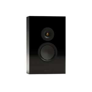 רמקול צמוד קיר Monitor Audio Silver On-Wall 8G, מבט אלכסוני מלפנים